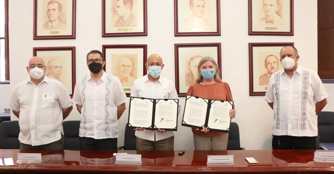 UADY y Coparmex refuerzan educación dual  