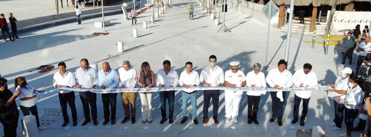 Entrega el Gobernador Mauricio Vila Dosal renovado Malecón Tradicional de Progreso