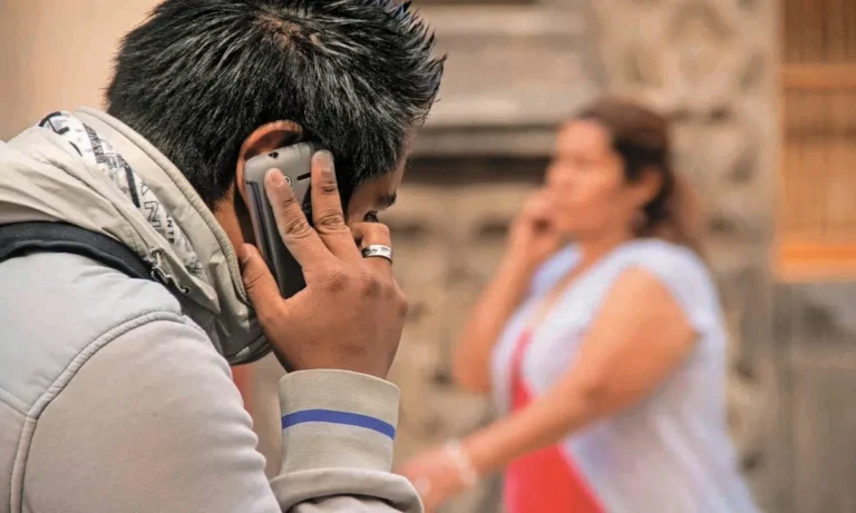 uso_de_celular-5.jpg_185051853