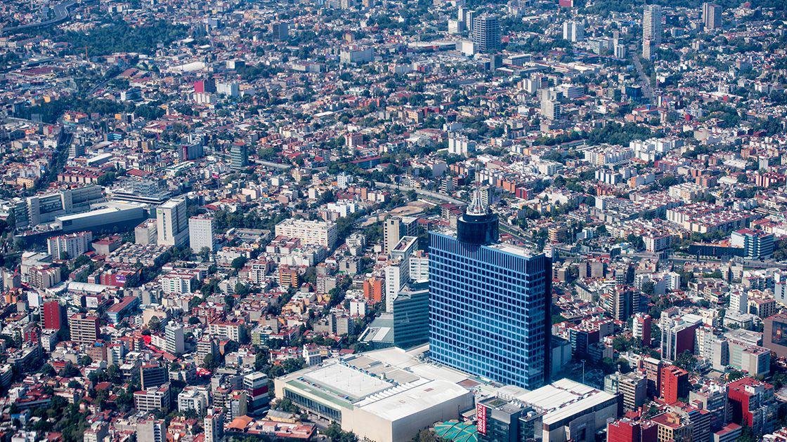 Empresarios en México moderan su confianza en la economía; no ven momento adecuado para invertir