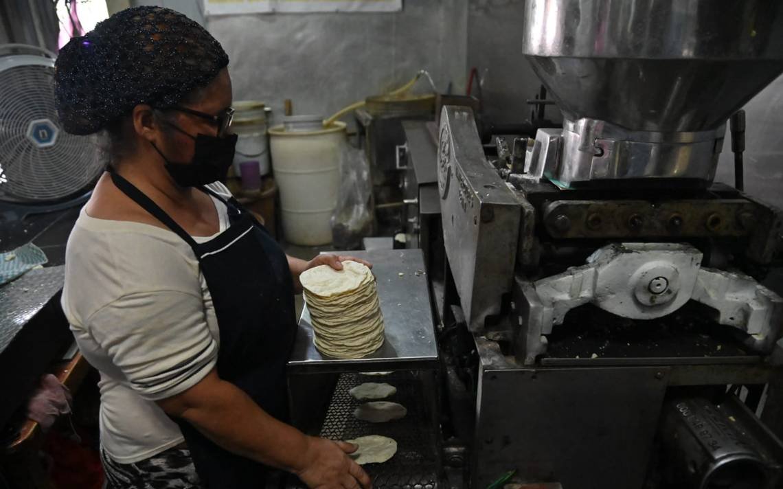 Tamaulipecas activan economía en el Estado