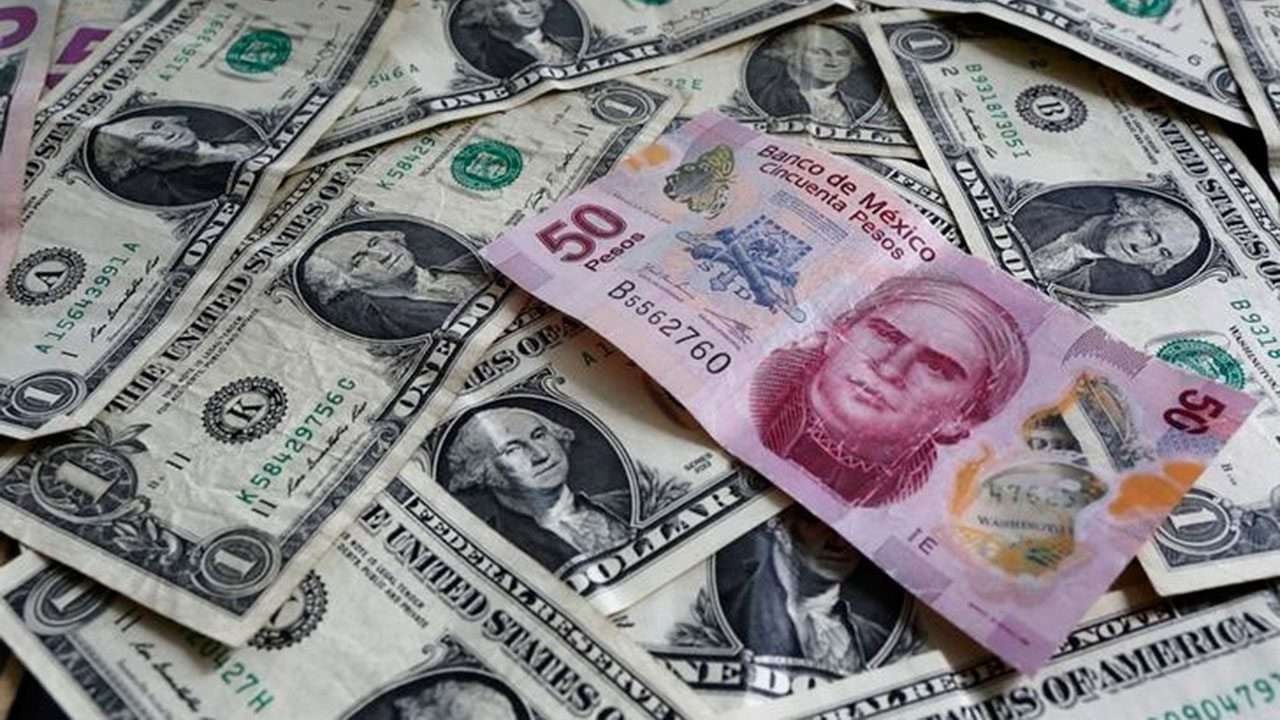 La paridad cambiaria rompe la barrera de los 18 pesos por dólar