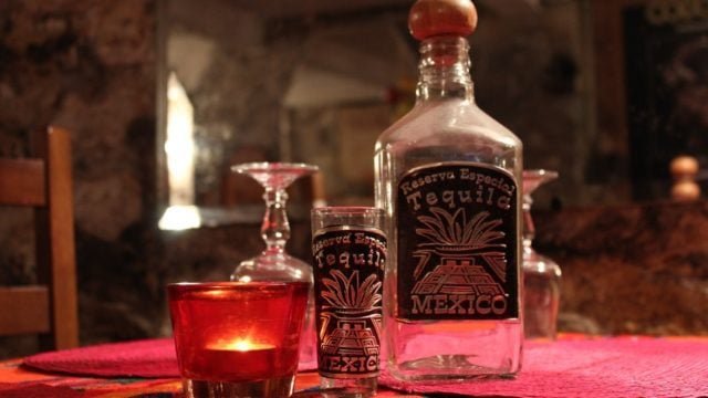 tequila-bottle-g966447f5d_1280-640x360