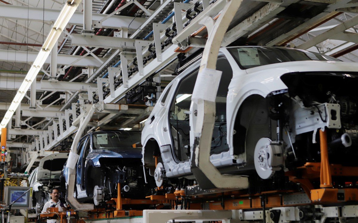 Récord en autos eléctricos: Ventas suben 38%, pero faltan cargadores