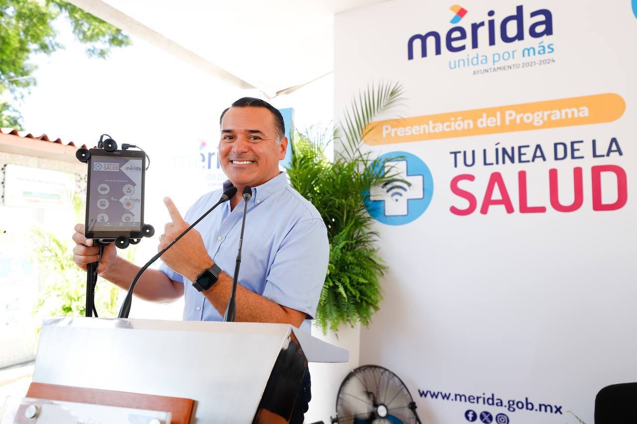 Renán Barrera pone en marcha innovador programa de salud para una atención mucho más cercana en las 47 comisarías