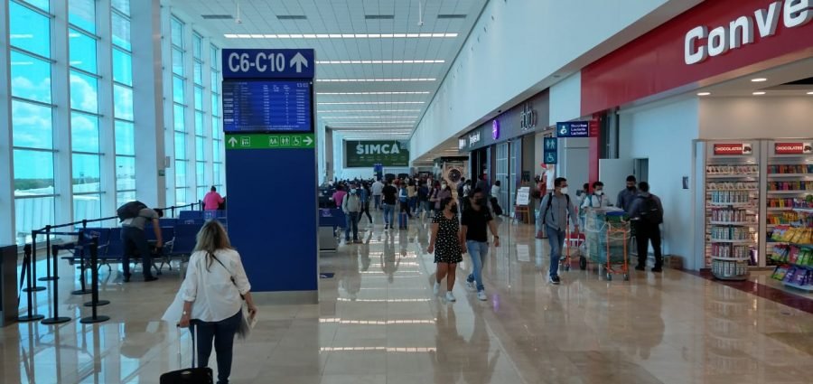 Sector hotelero realiza encuesta de salida entre pasajeros en el aeropuerto de Mérida