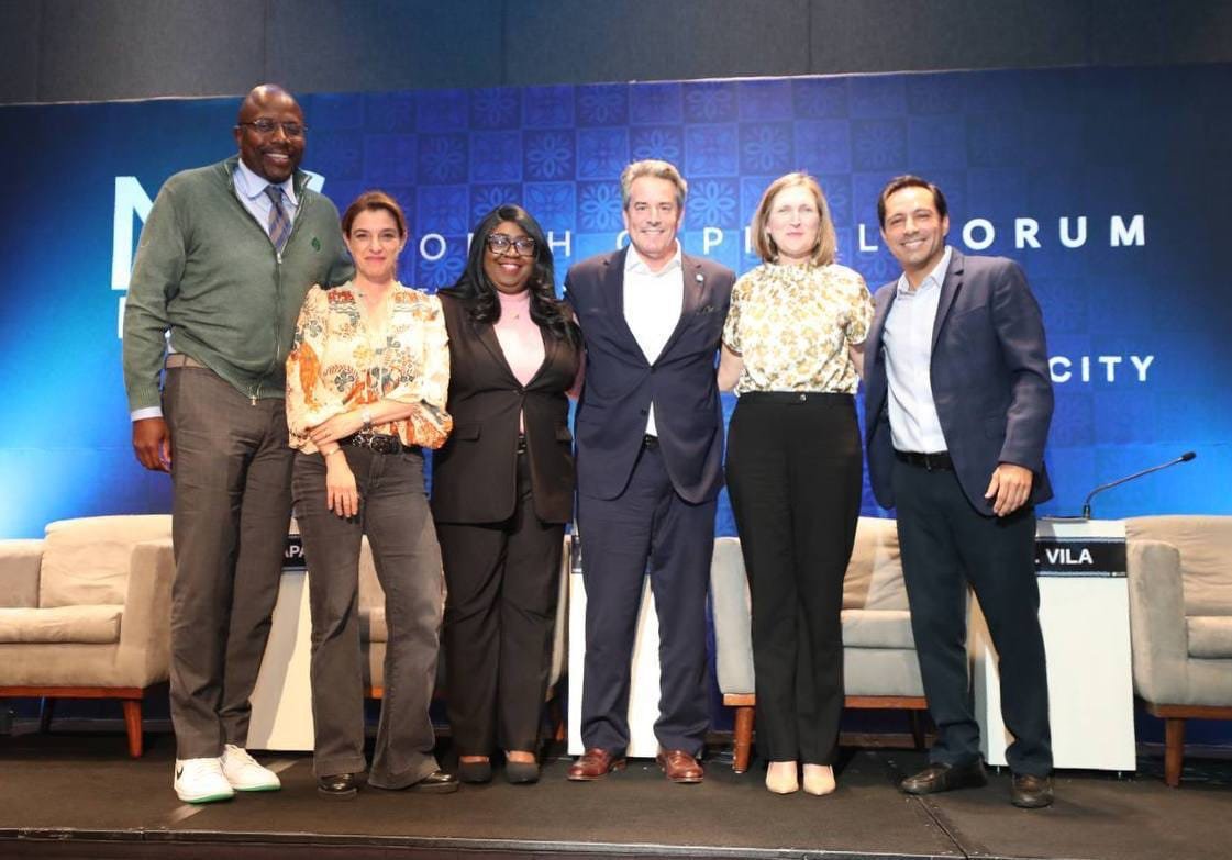 Vila presenta ventajas de Yucatán en el Foro Capital Norte