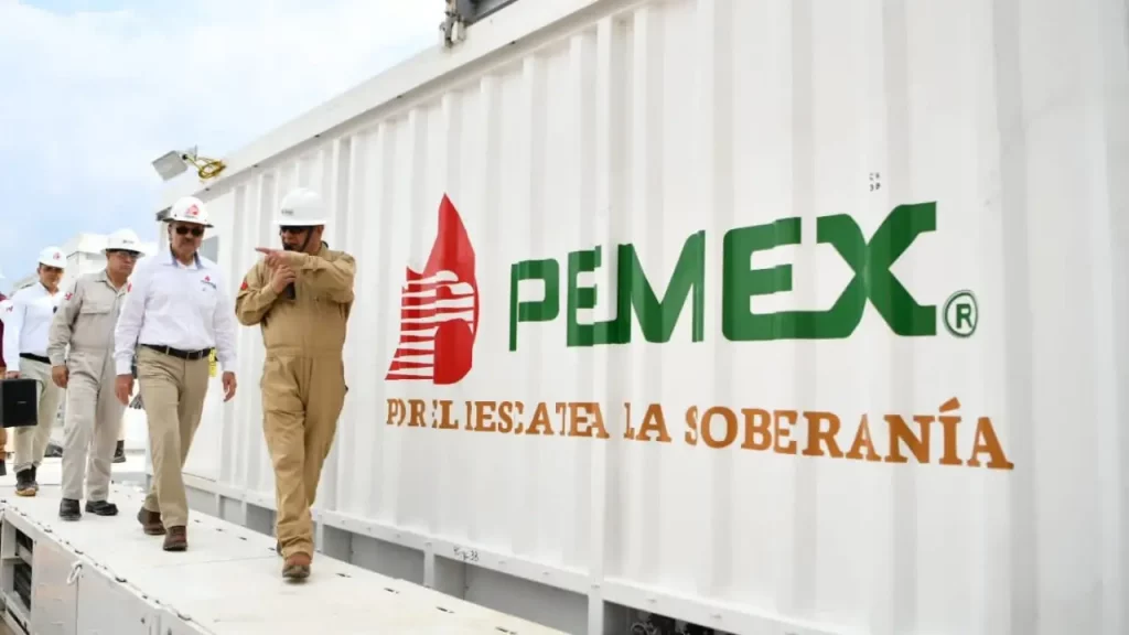 Coparmex pide sanear deuda de Pemex por inestabilidad económica y social