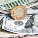 peso_dolar_shutterstock.jpeg_1015297232