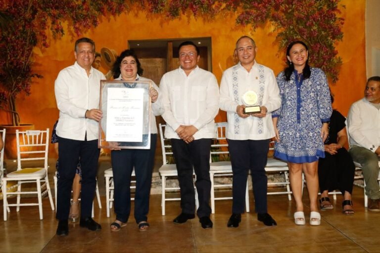 Medalla Mérito Humano 2024-03-05 at 5.15.57 PM