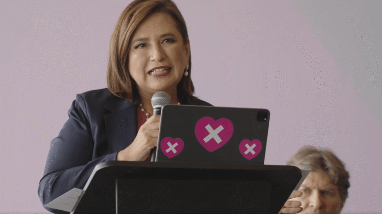 xochitl_galvez_refinerias-min.png_554688468