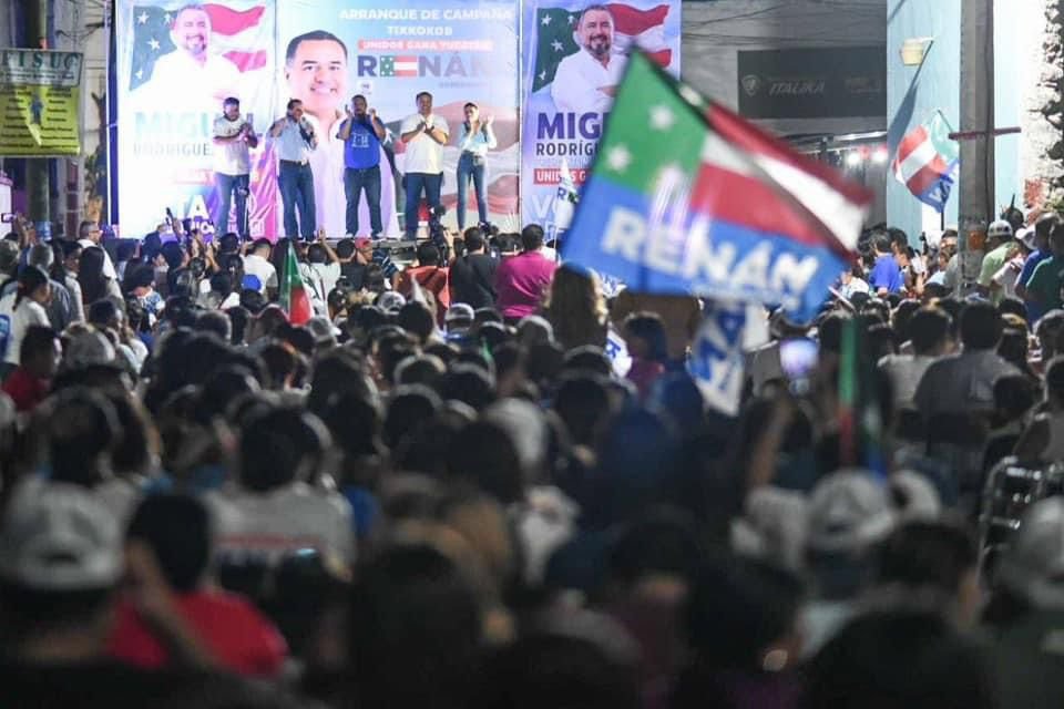 Nuevos centros de Convenciones para Izamal y Valladolid: Renán Barrera