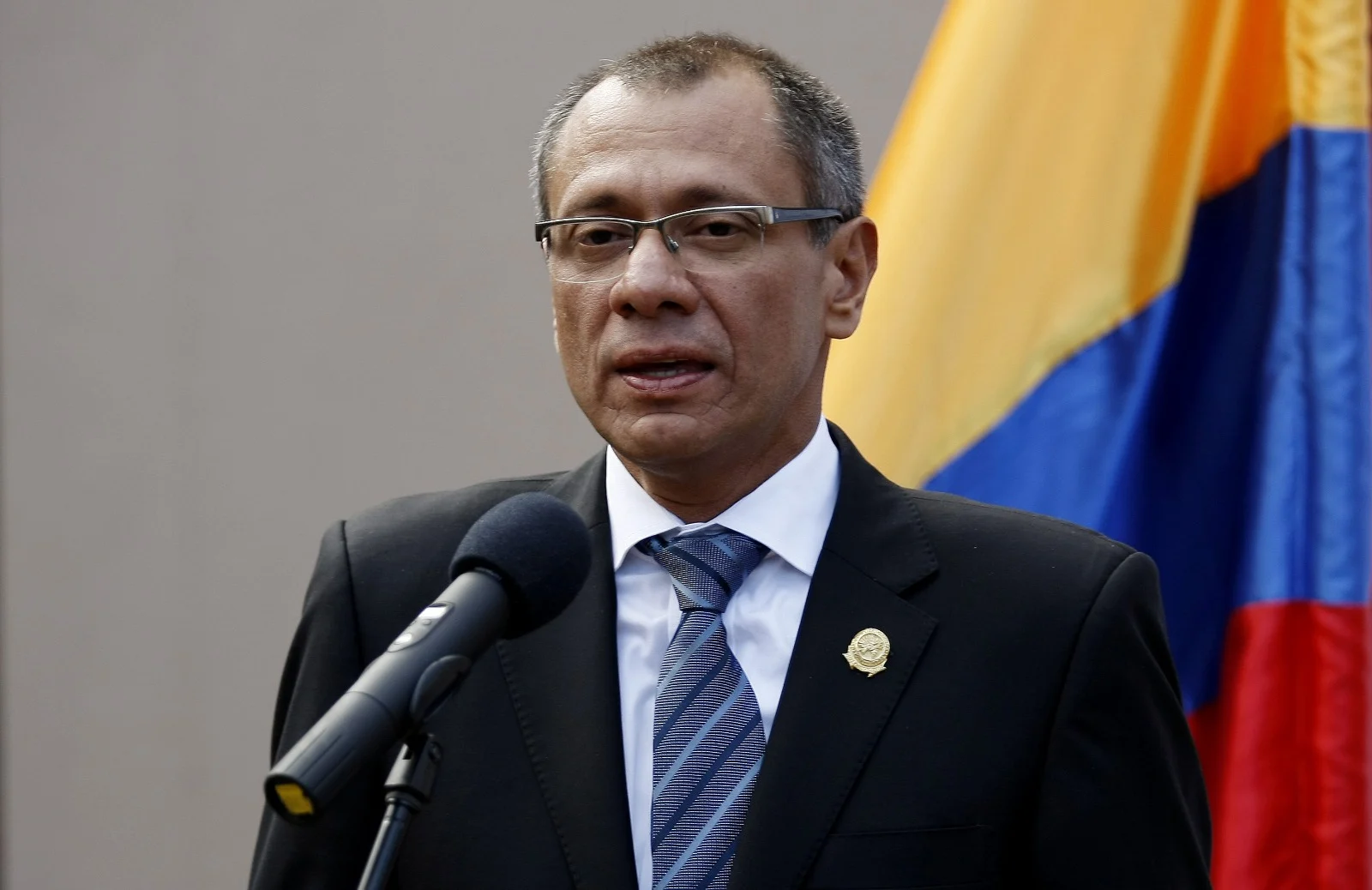 Exvicepresidente ecuatoriano Jorge Glas, acusado de corrupción, recibe asilo en México