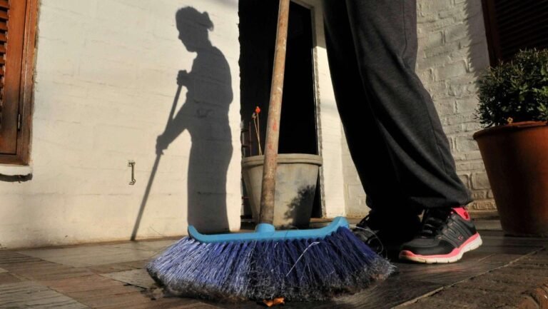 trabajadoras-del-hogar-segunda-fase-imss_crop1624819735542_crop1664850266919