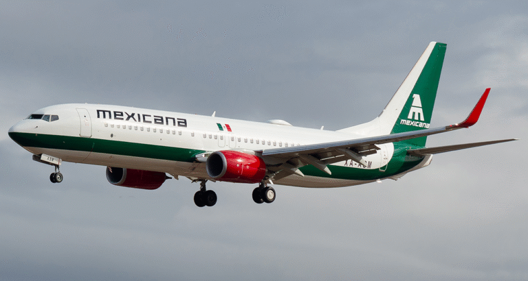 Boeing_737-8MC_de_Mexicana_de_Aviacion