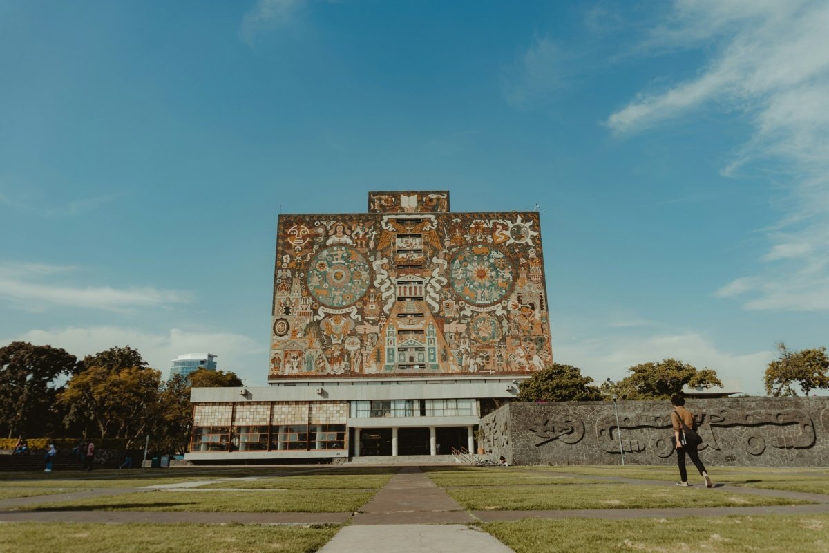 La UNAM está entre las 100 mejores universidades del mundo y la mejor de México