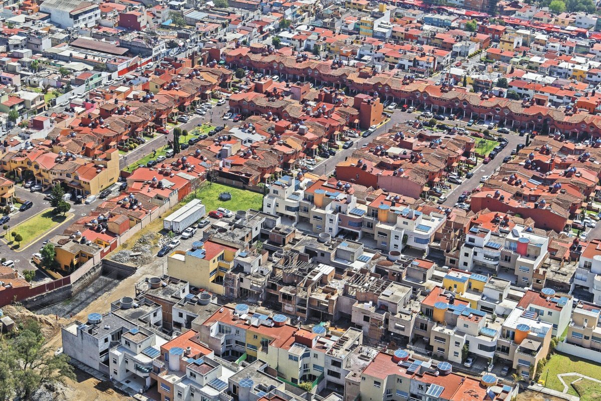 Construcción 2026: Reactivación de vivienda y aranceles subirán los precios.