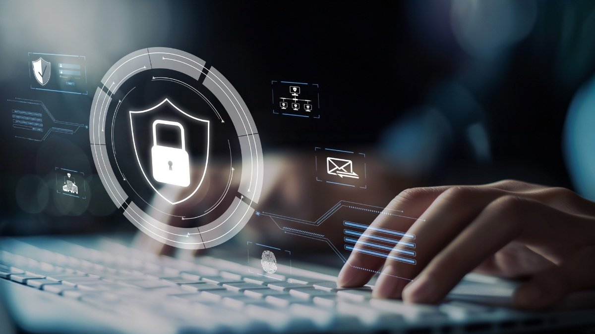 Se preparan yucatecos en Gales, en campamento de ciberseguridad