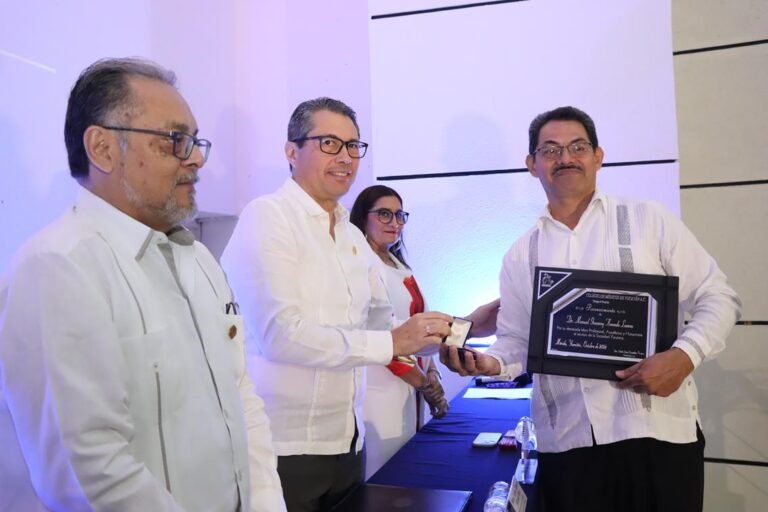 IMG_9424_23-10-2024 Ceremonia del Día del Médico