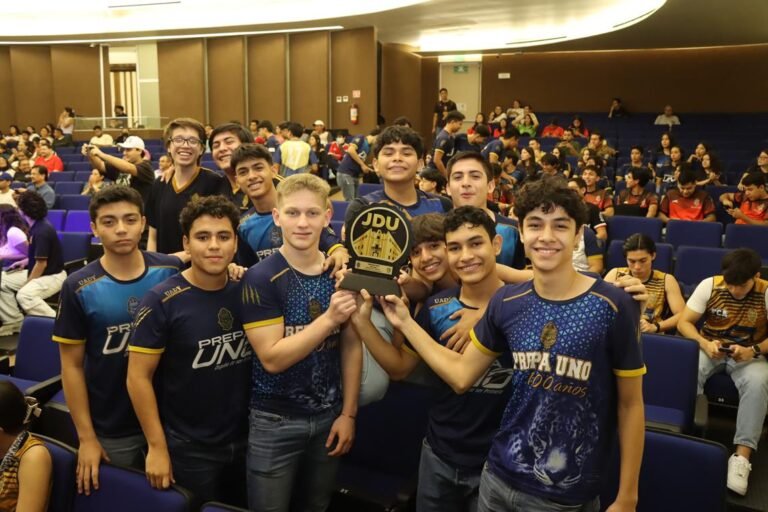 IMG_2389_11-12-2024 Clausura Juegos Deportivos Universitarios