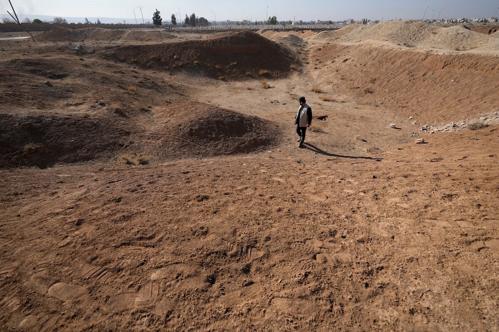 Encuentran fosa común de Bashar al Assad con 100 mil cadáveres en Damasco