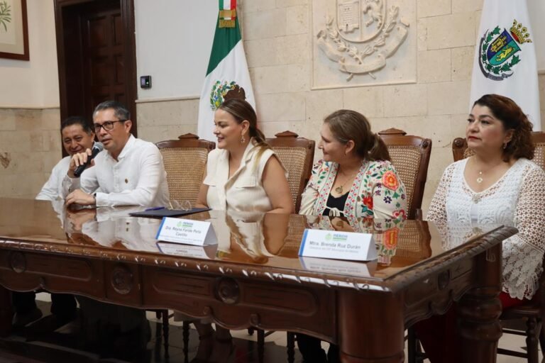 IMG_5978_26-05-2025 Convenio en Materia de Niñez y Adole con Ayunt de Mérida