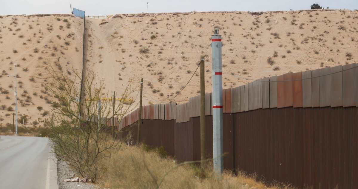 Nueva zona militar y récord de bajas detenciones de inmigrantes