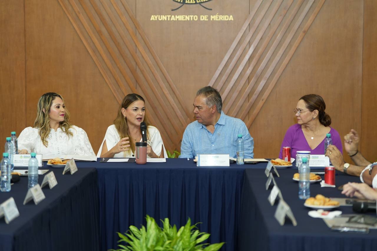 Cecilia Patrón afianza relación con el sector restaurantero