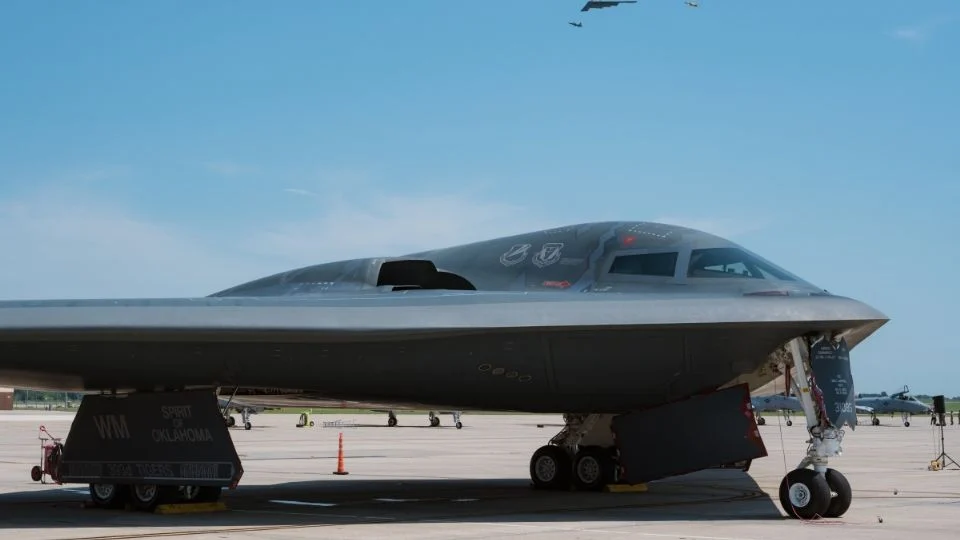 EU lanzó contra las bases nucleares iraníes seis bombas antibúnker y 30 misiles