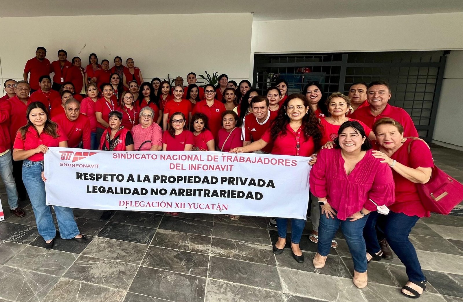 Obreros y Patrones demandan al Infonavit responder por sus aportaciones 