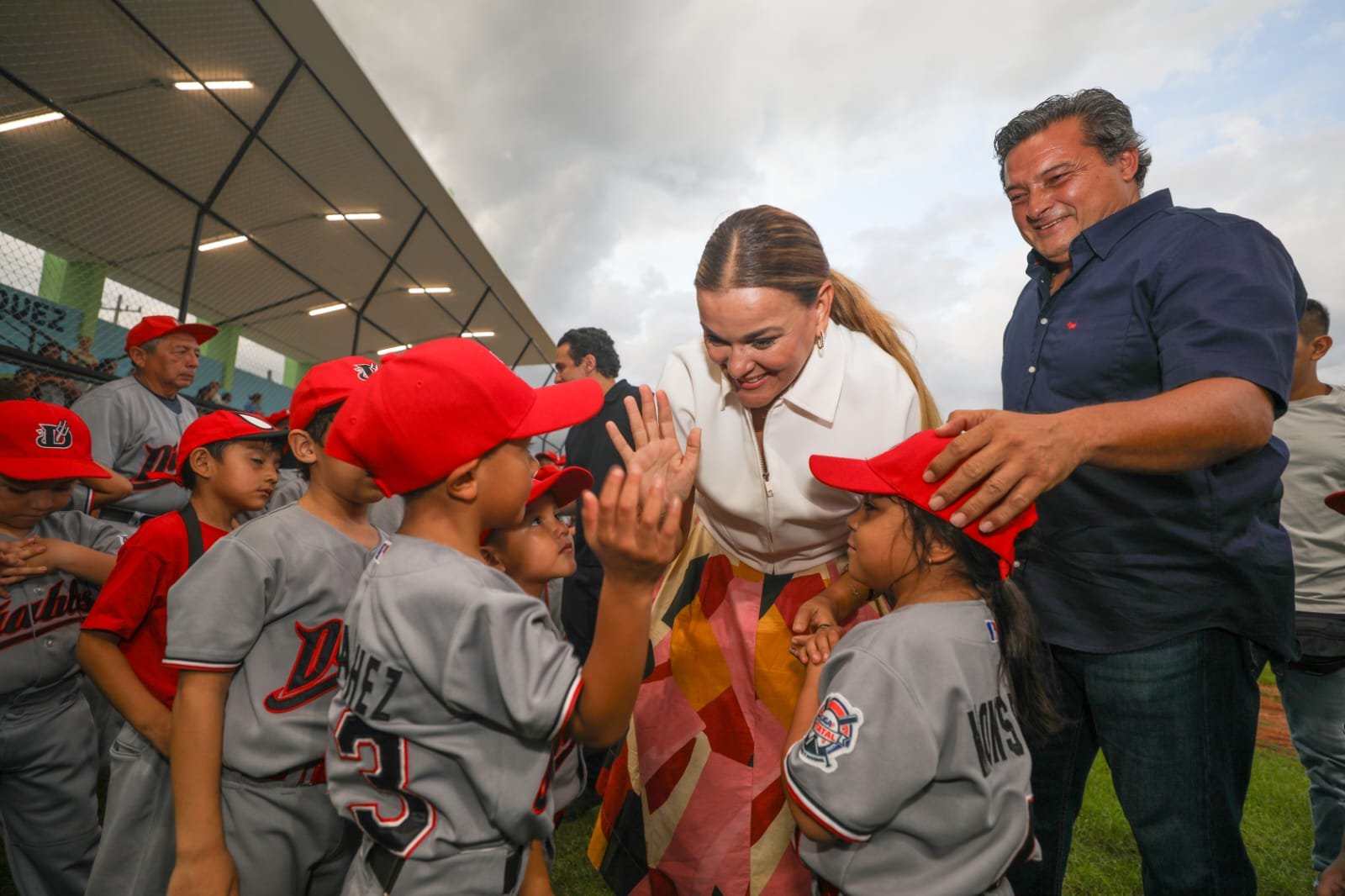 Le cumplimos a Mérida con mejores espacios deportivos: Cecilia Patrón.