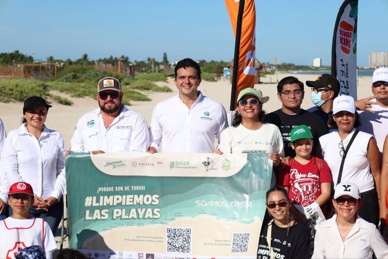 Rihani González impulsa limpieza masiva de playas en Progreso