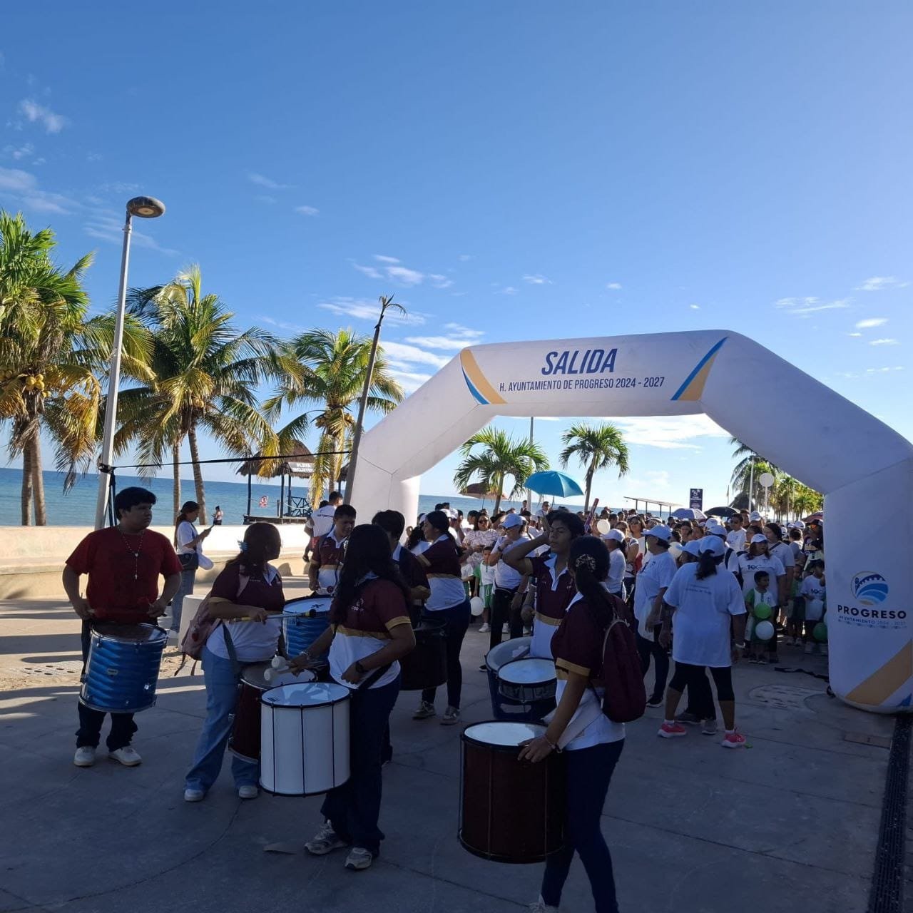 Rihani González invita a celebrar el centenario de la primaria Mártires de Chicago
