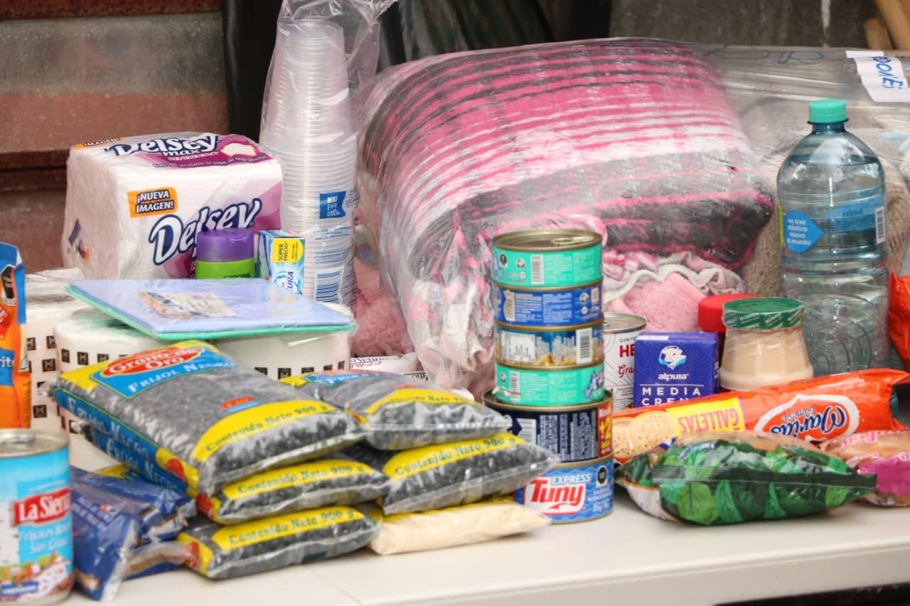 Mérida apoya a familia afectada por incendio en Xcanatún.