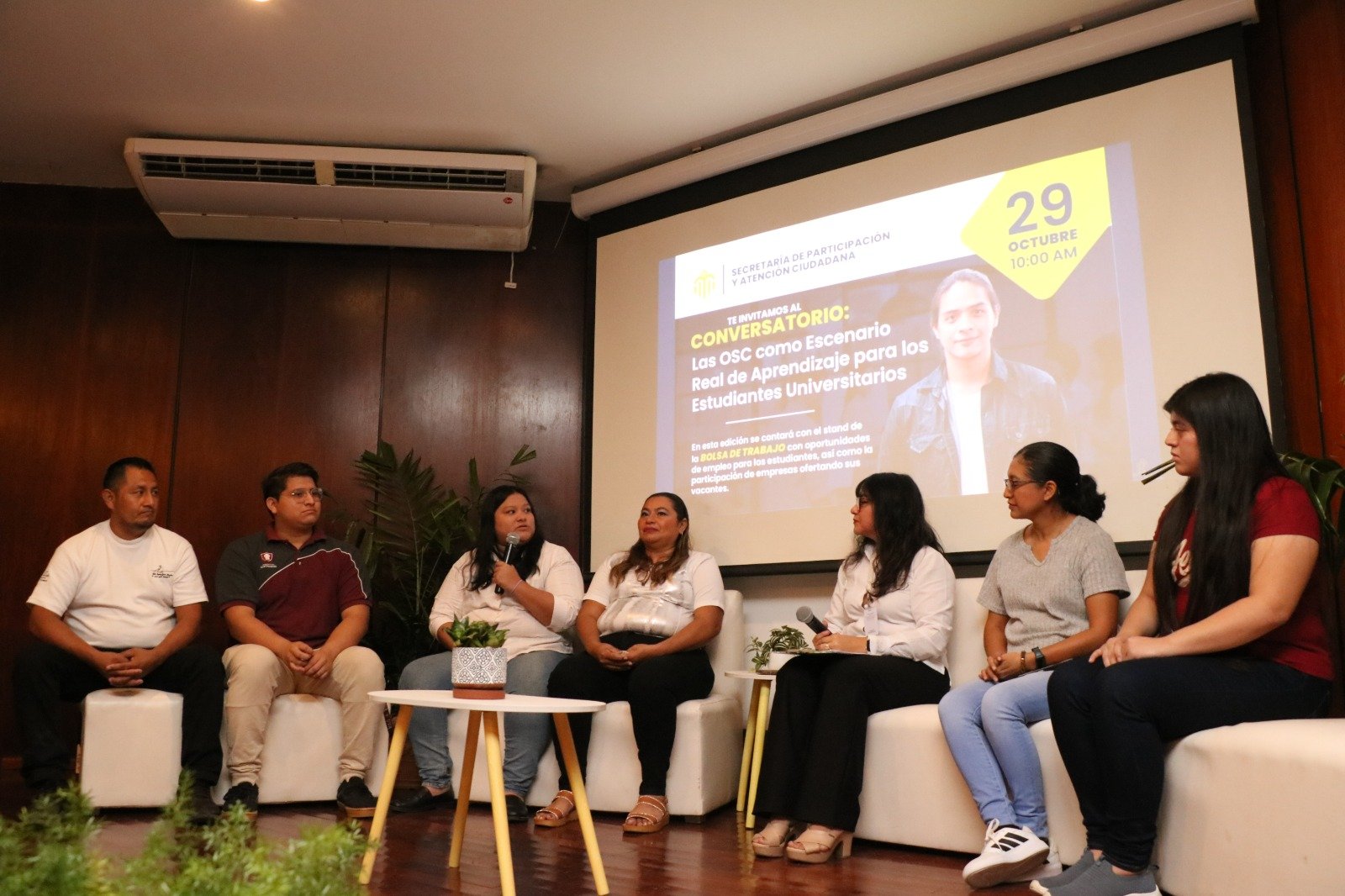 Ayuntamiento de Mérida motiva a universitarios a realizar su servicio social