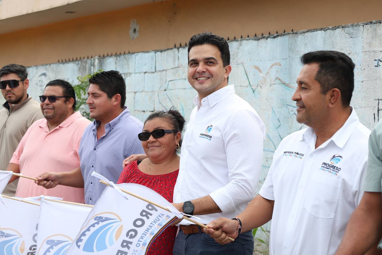 Inician obras de pavimentación en Flamboyanes: Rihani González