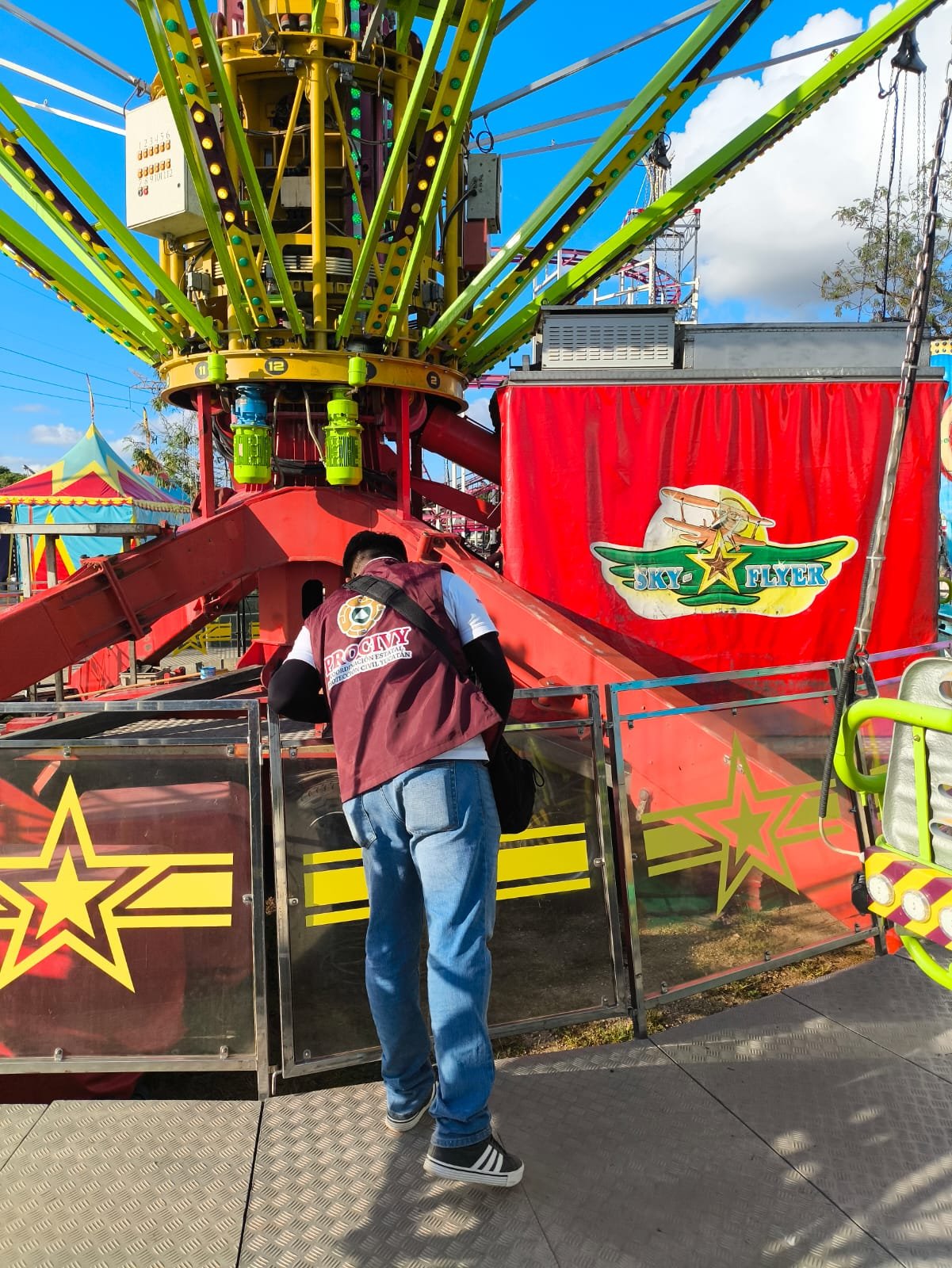 Procivy supervisa seguridad de juegos mecánicos en Xmatkuil