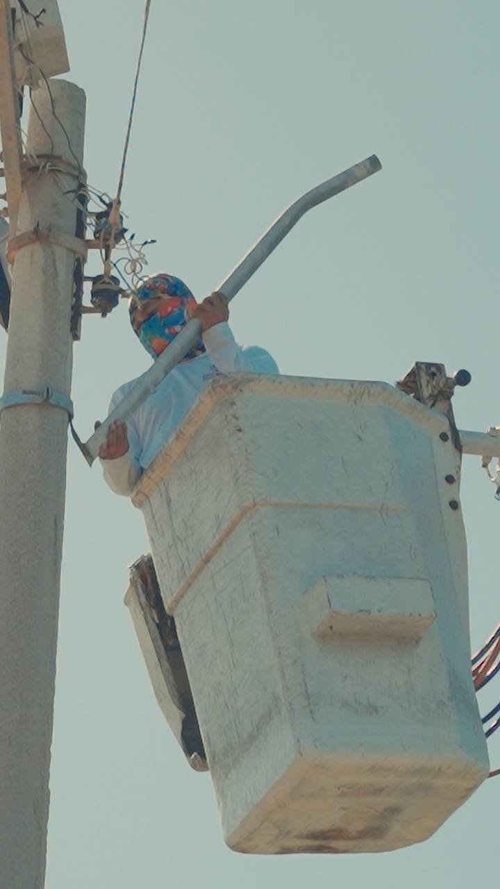 3ef272f8-df22-425c-88c1-80f9f598de17