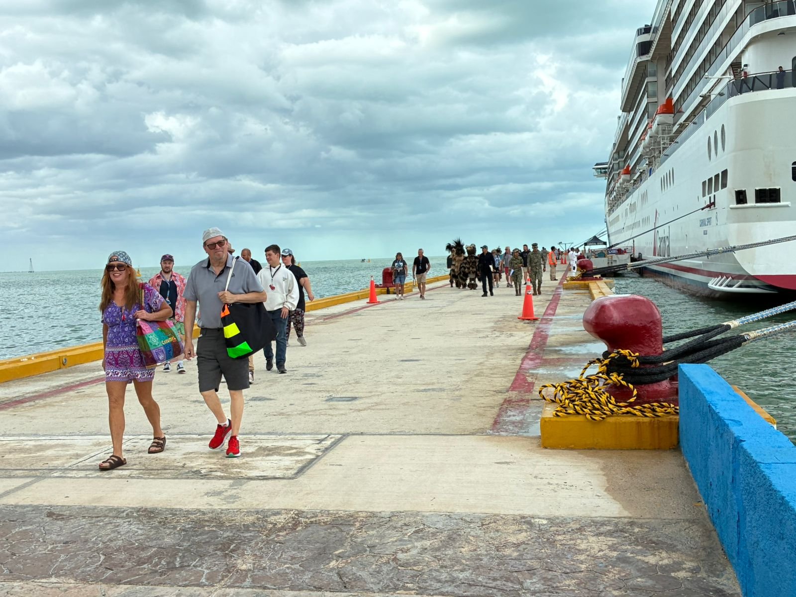 Arribó a Progreso el Carnival Breeze con más de 4 mil pasajeros