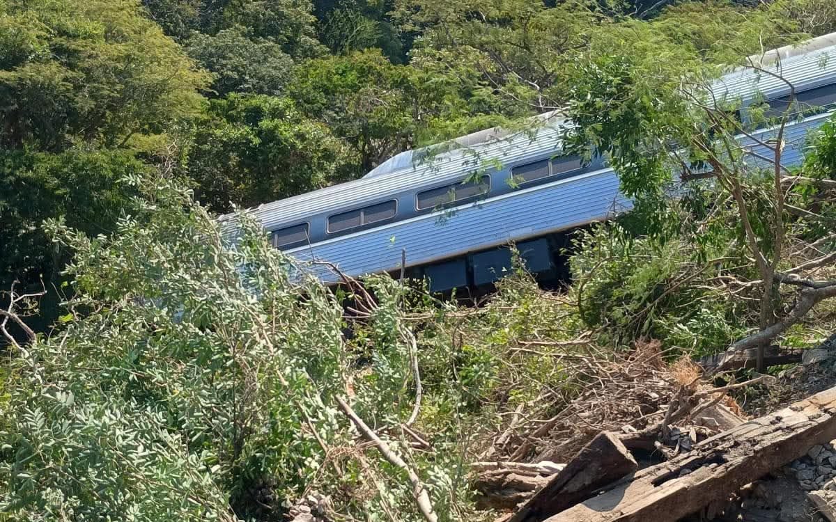Descarrilamiento del Tren Interoceánico en Oaxaca deja 13 fallecidos y 109 heridos