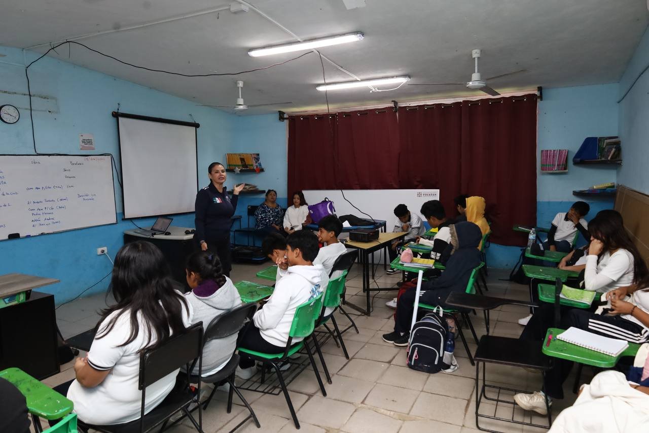 Erik Rihani refuerza entornos escolares seguros en Progreso