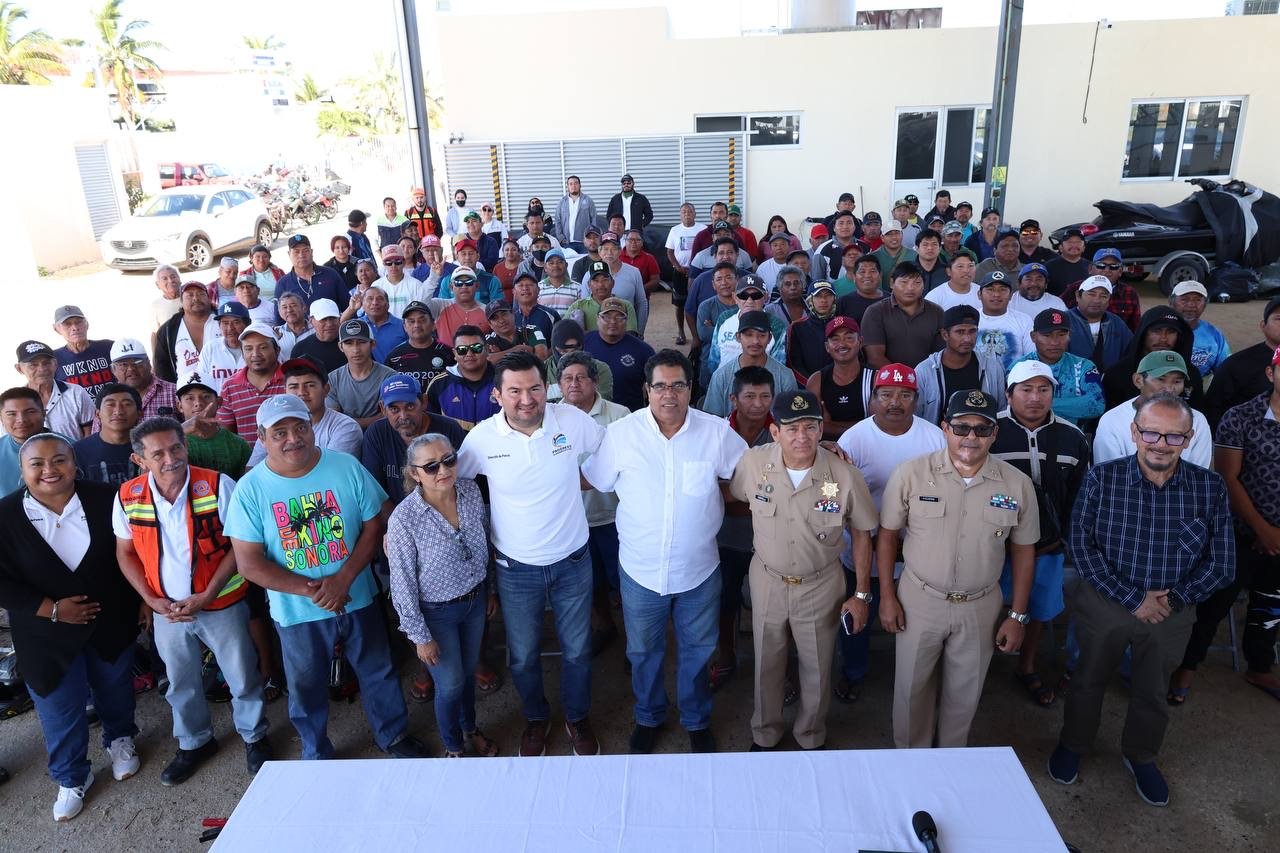Pescadores reciben curso de seguridad marítima en Progreso