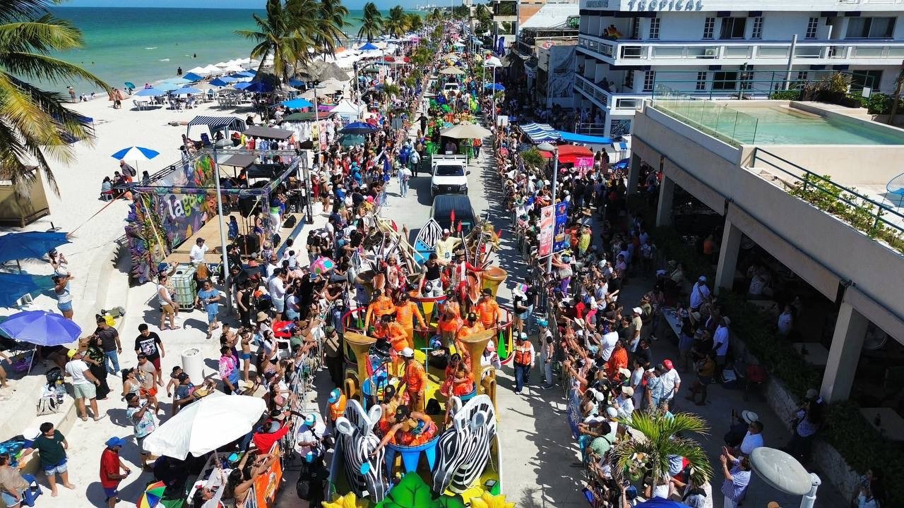Carnaval de Progreso reúne a miles de familias