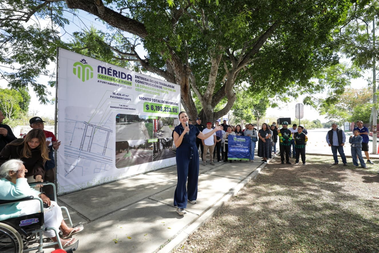 Cecilia Patrón entrega obras de repavimentación  en Santa Gertrudis Copó