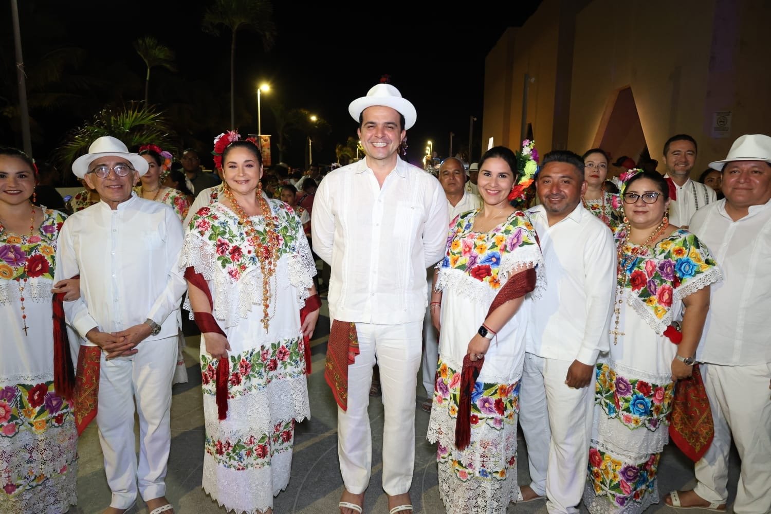 Convite y vaquería llenan de tradición el Carnaval de Progreso