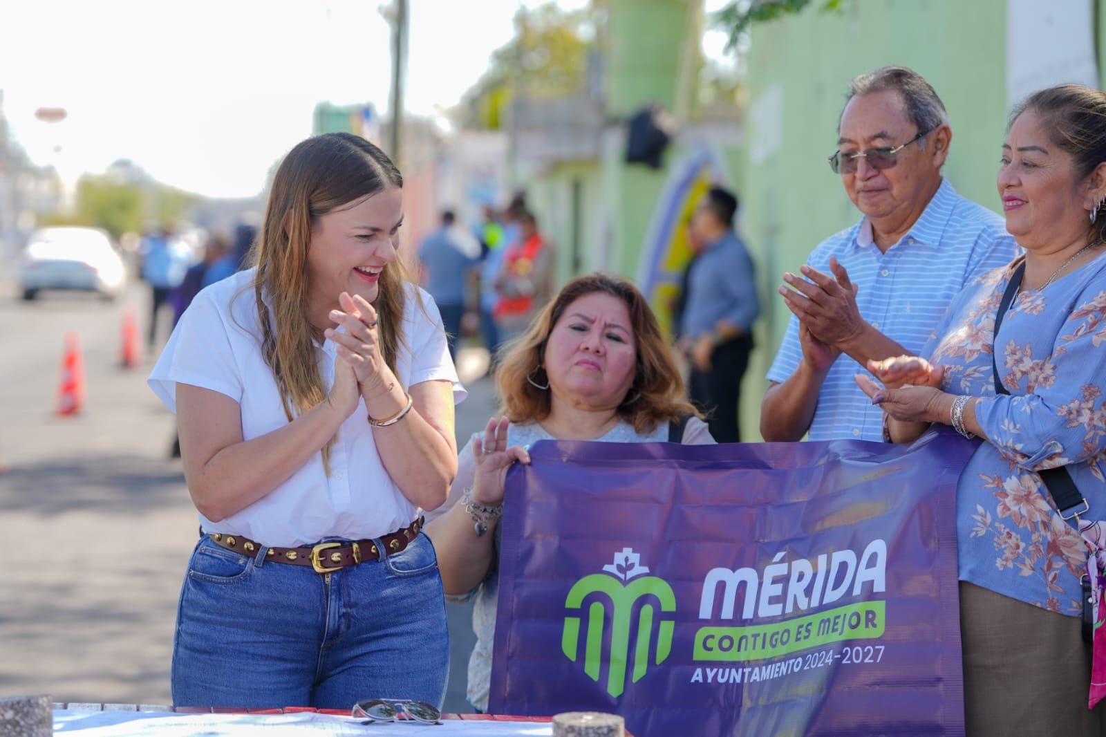 Llegaremos a cada vez más colonias para repavimentar calles: Cecilia Patrón.