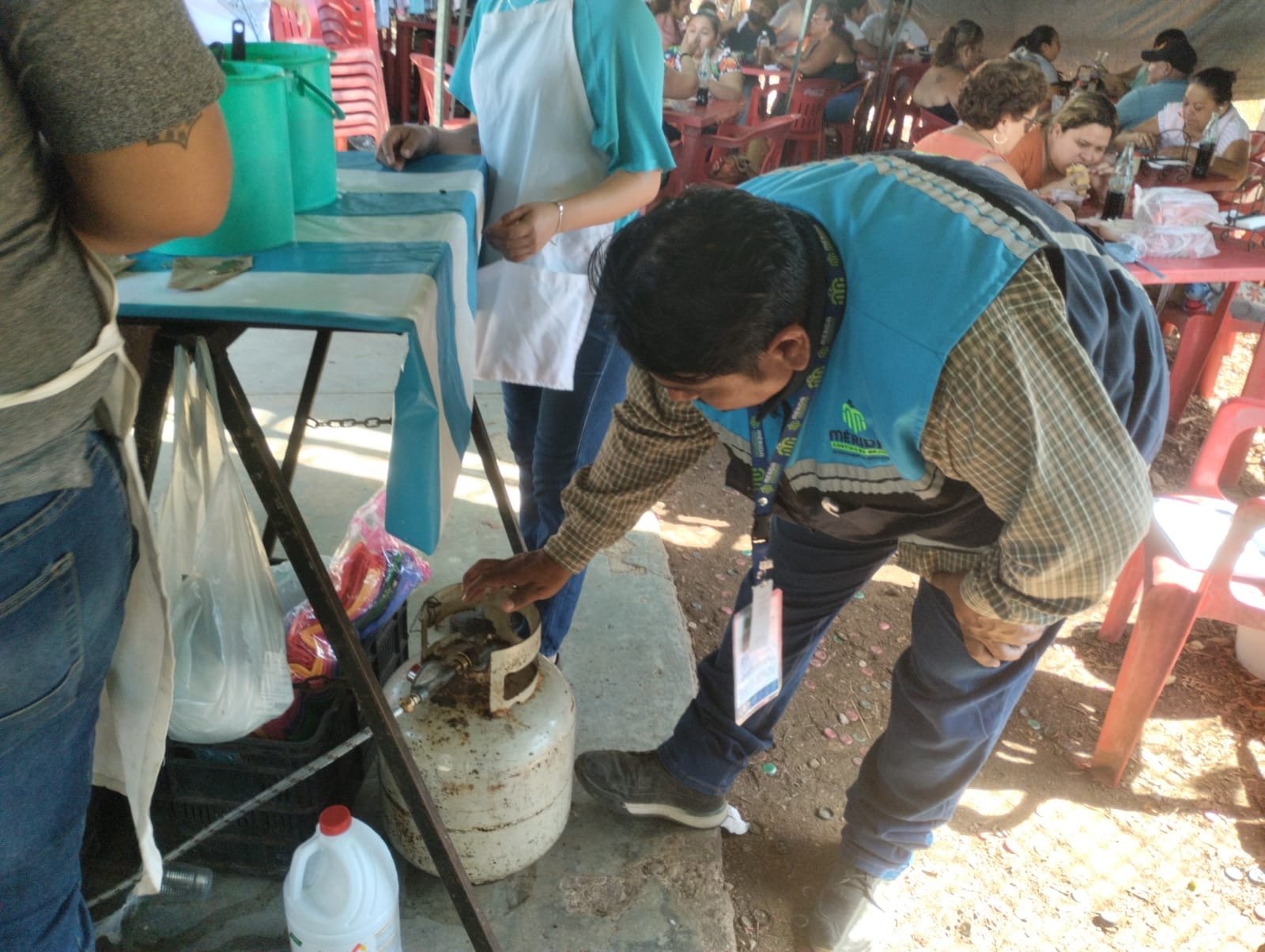 Mérida refuerza orden y seguridad en sus 42 tianguis.