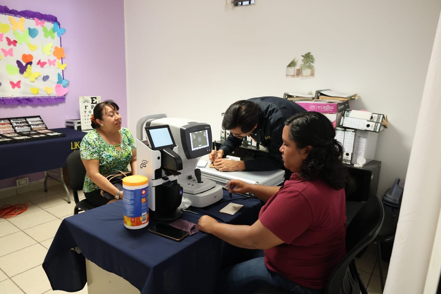 Erik Rihani impulsa jornada de salud visual en Progreso