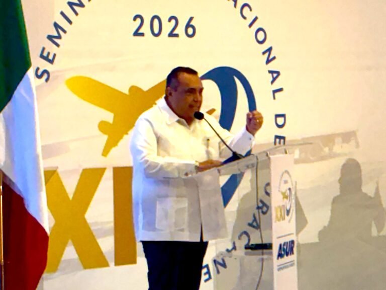 Seminario de HuracanesWhatsApp Image 2026-03-23 at 11.20.40 AM-2