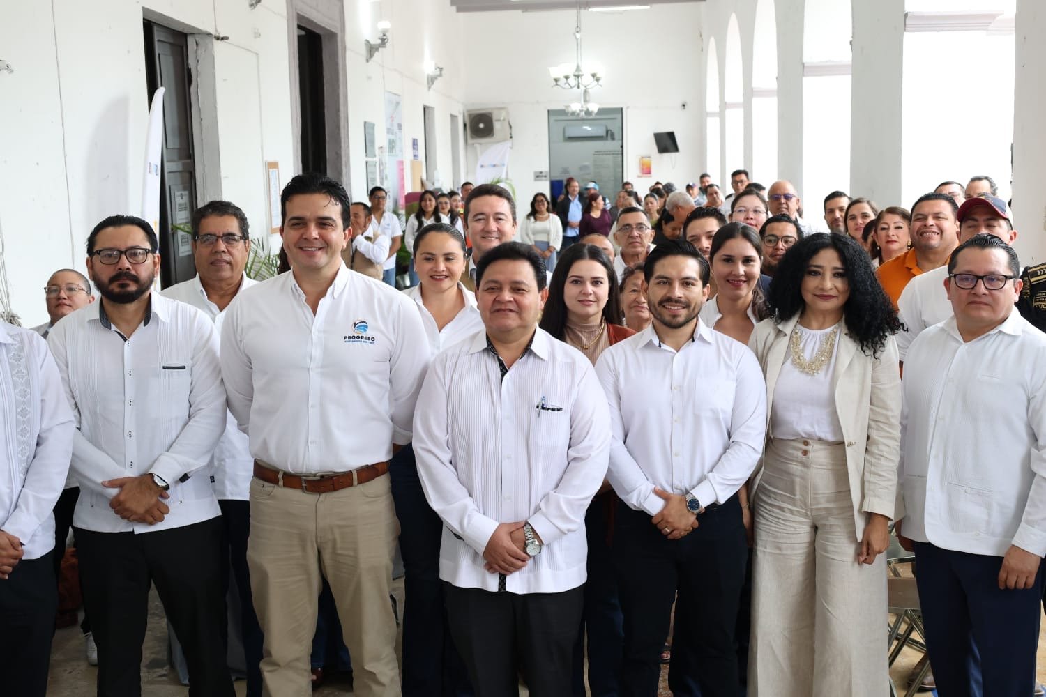 Erik Rihani acerca servicios legales con apoyo de la Fiscalía